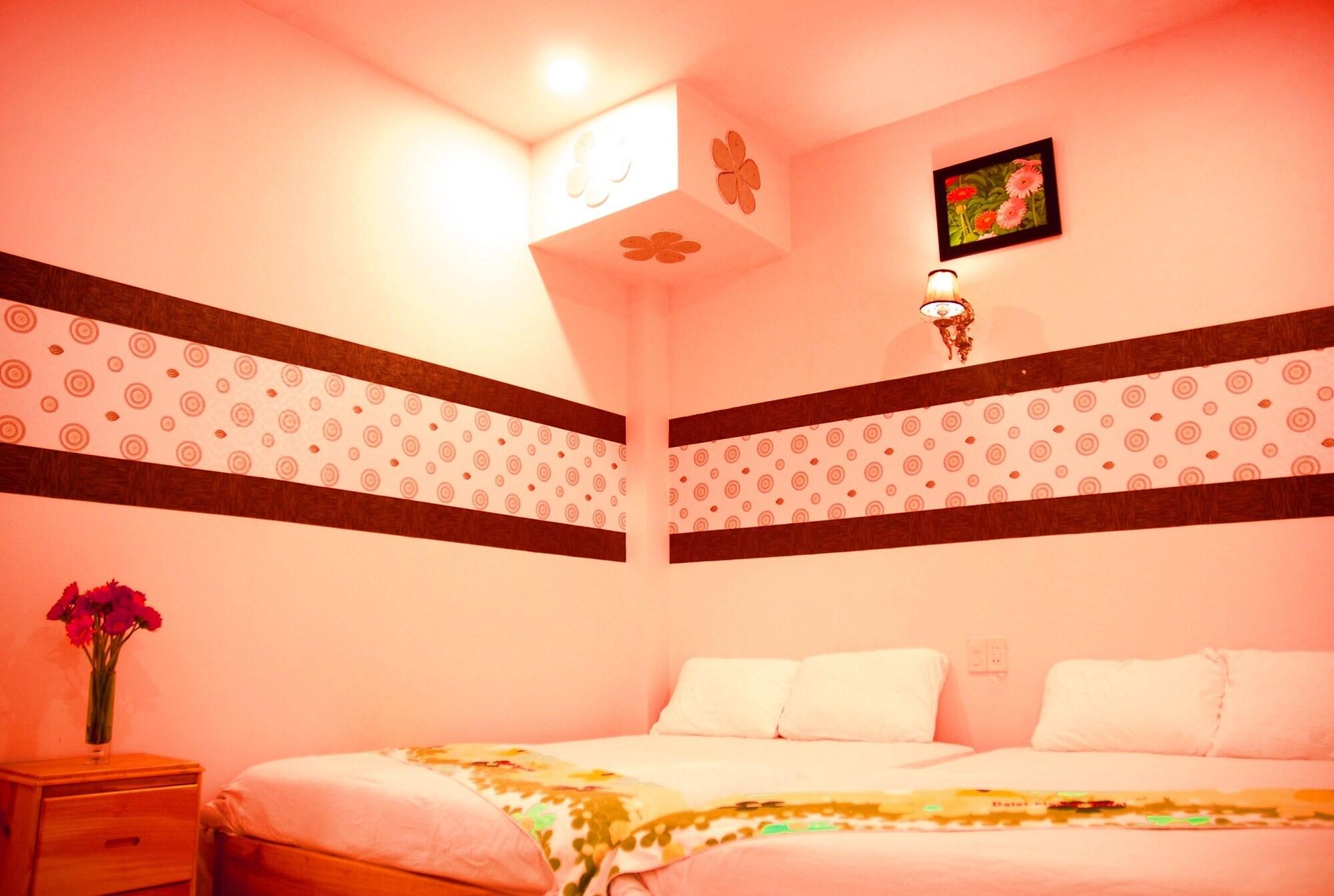 Dalat Flowery Hotel & Coffee Esterno foto