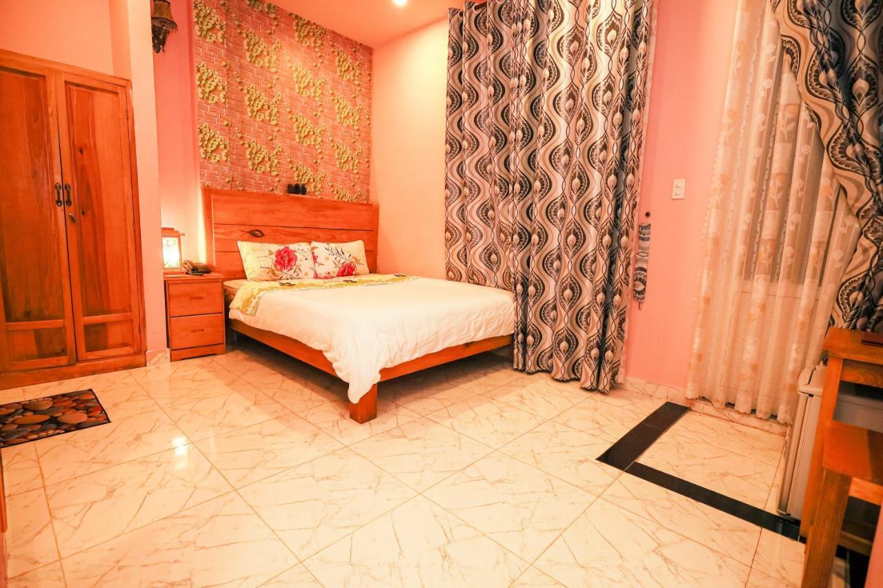 Dalat Flowery Hotel & Coffee Esterno foto