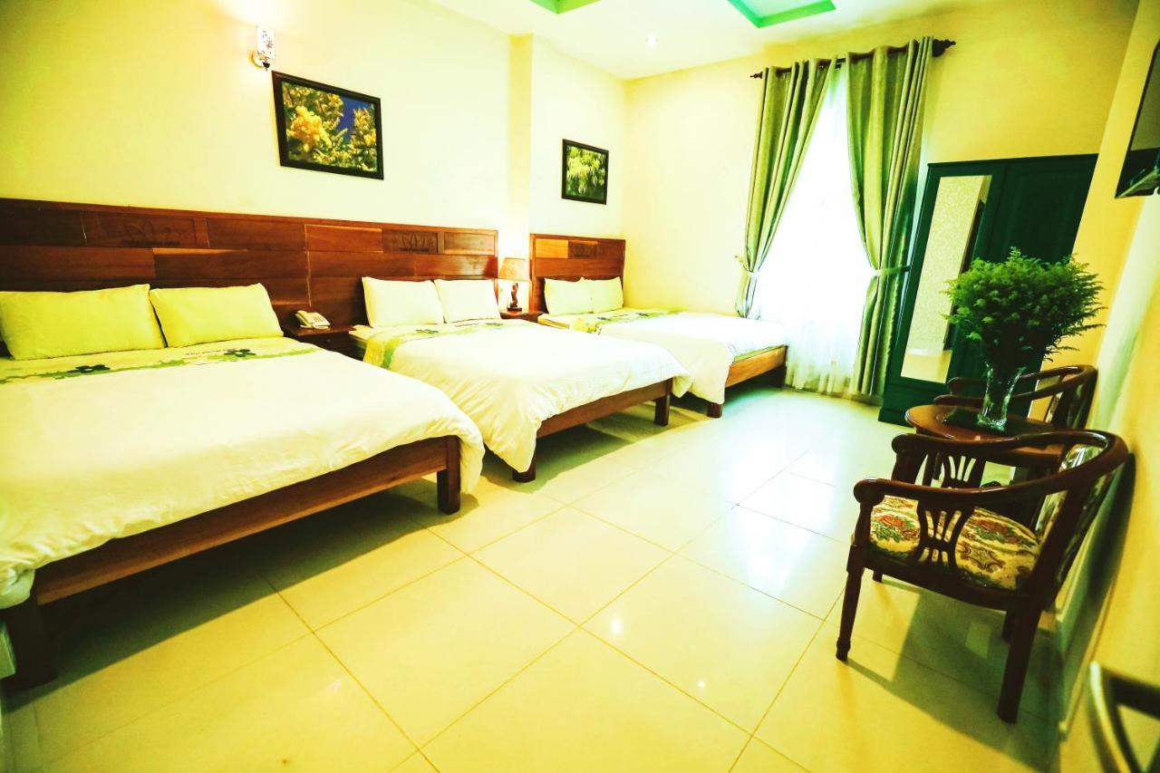 Dalat Flowery Hotel & Coffee Esterno foto