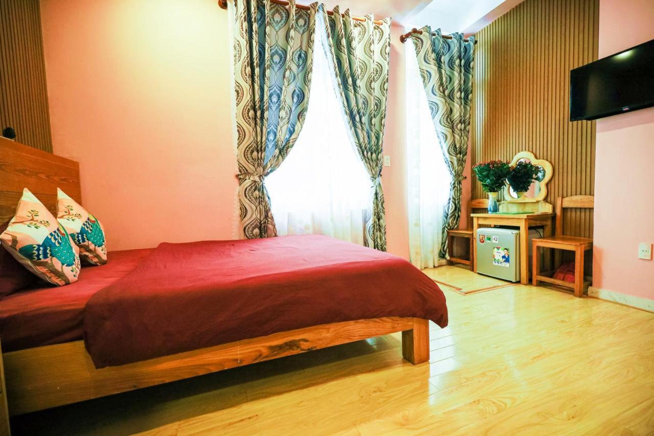 Dalat Flowery Hotel & Coffee Esterno foto